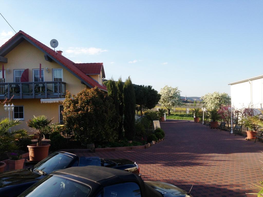 Gaestehaus Helbighof Neustadt an der Weinstraße Εξωτερικό φωτογραφία